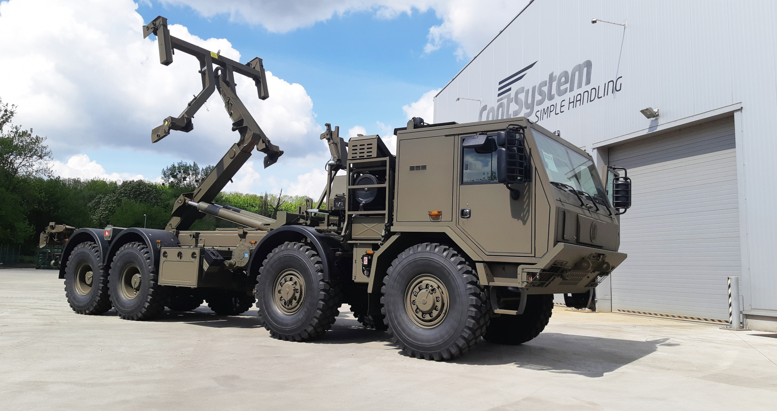 The project of 32 MULTILIFT hooklifts for the Czech Army continues